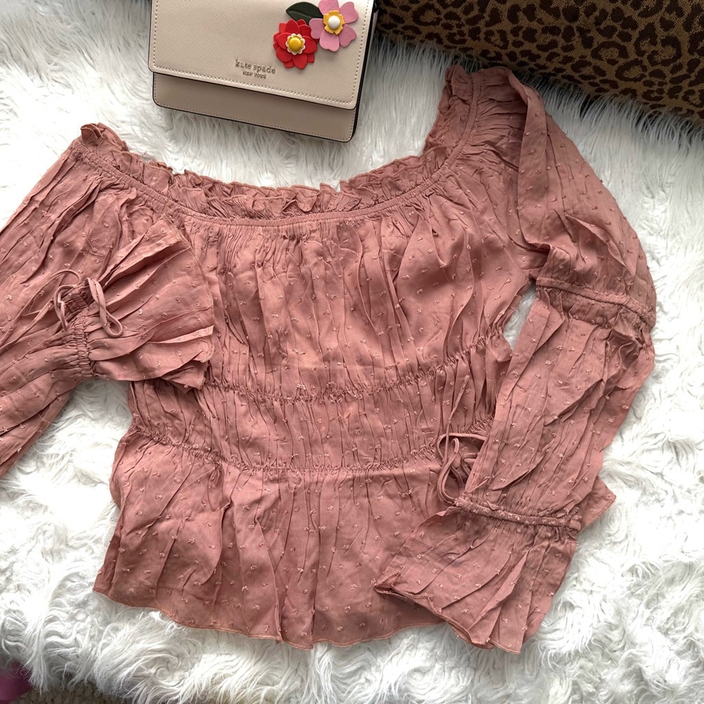 NEW Easel Long Sleeve Caramel Top L